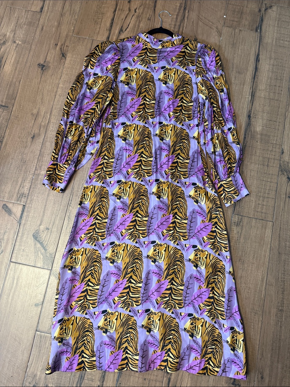 FARM Rio Purple and Yellow Tiger-Print Long Sleeve Midi Dress ๐ LSU FANS XS